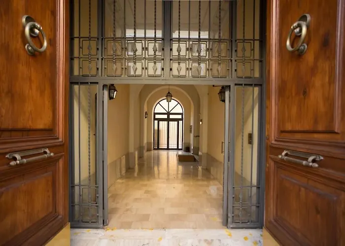 Vatican Fabio Massimo Apartment - Stay Inn Rome Experience